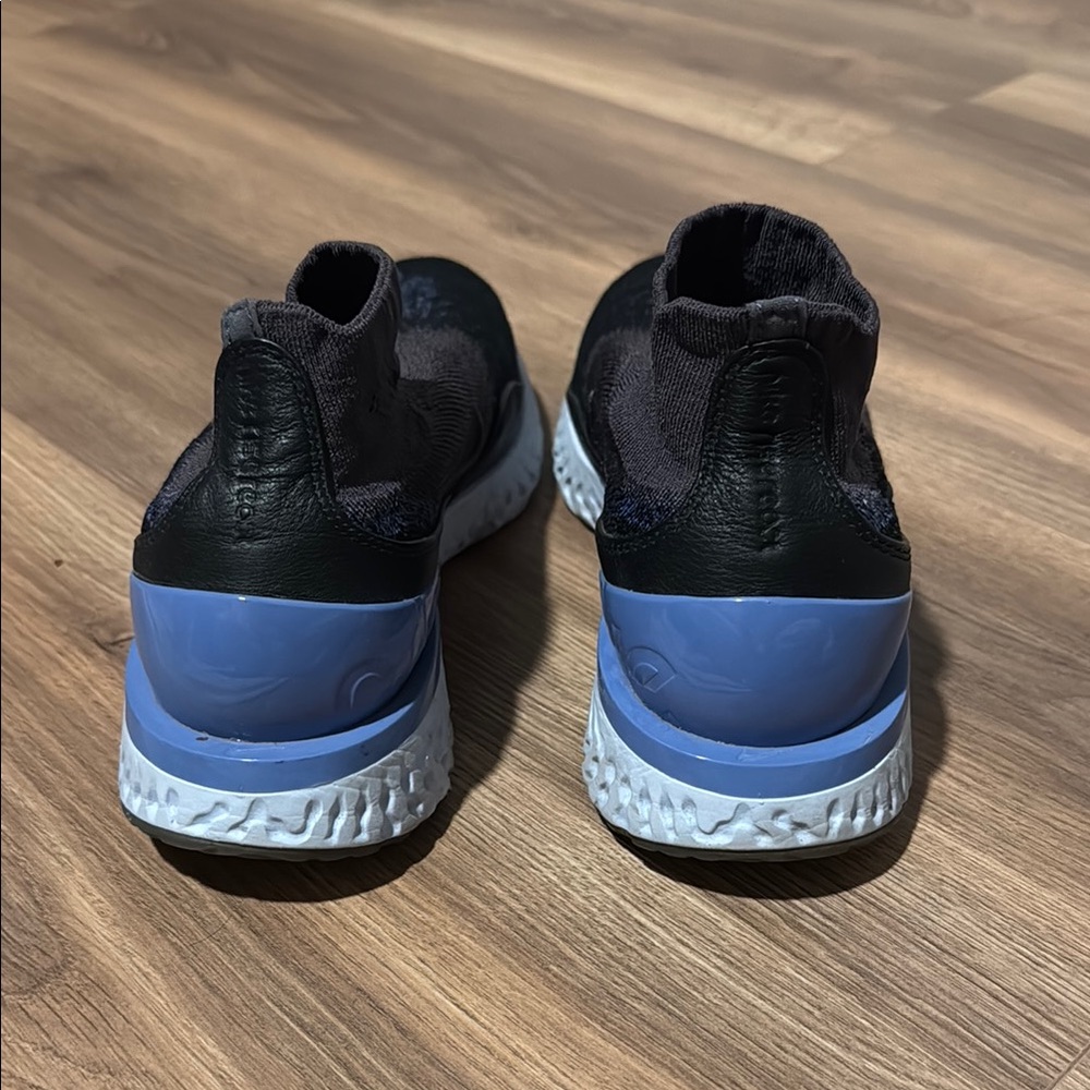 Nike Rise React Flyknit - Thunder Grey Sapphire - Picture 3 of 4